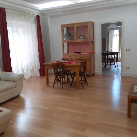 Apartment In Centro